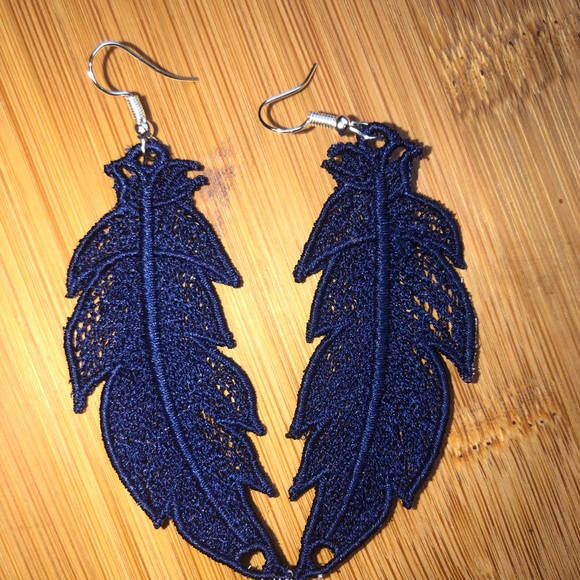 Embroidered Lace Feather Earrings - Picture 1 of 3